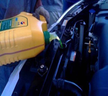 汽車(chē)防凍液消泡劑應(yīng)用場(chǎng)景